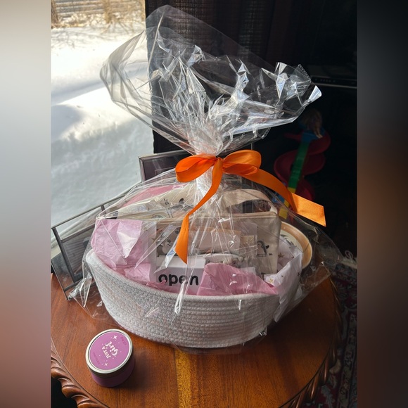 My LIVE FLYER 💞 @juliasbags42120 is LIVE!! Please put a like on this. Share it! - Picture 11 of 17